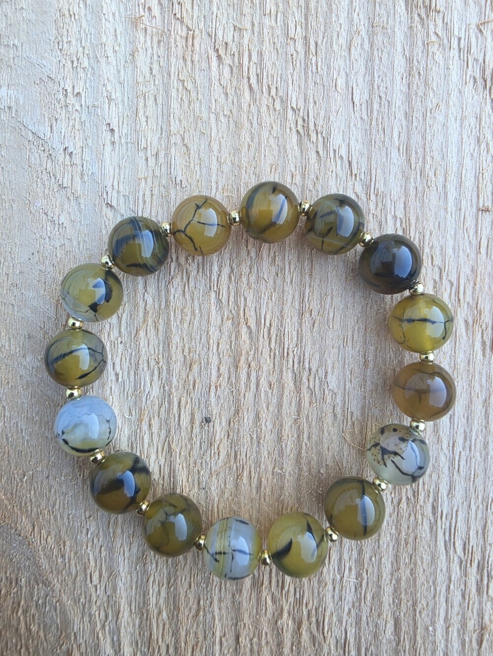 Natural Dyed Dragon Vein Agate Beaded Bracelet with 18k Gold Plated Spacers